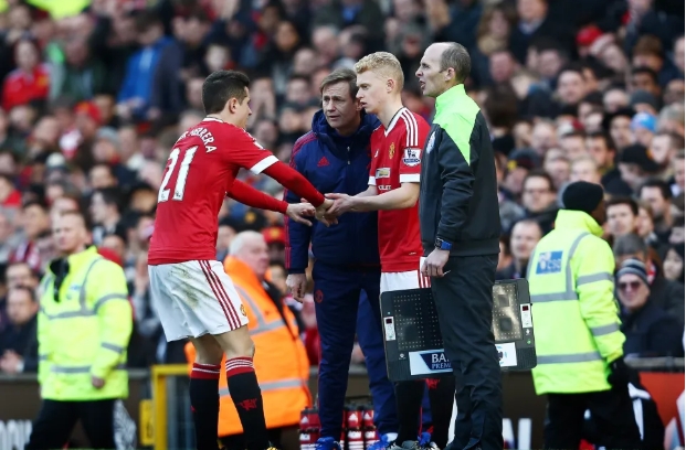 太阳报：前曼联球员威尔现是旅游社代理 他曾和拉什福德一同亮相