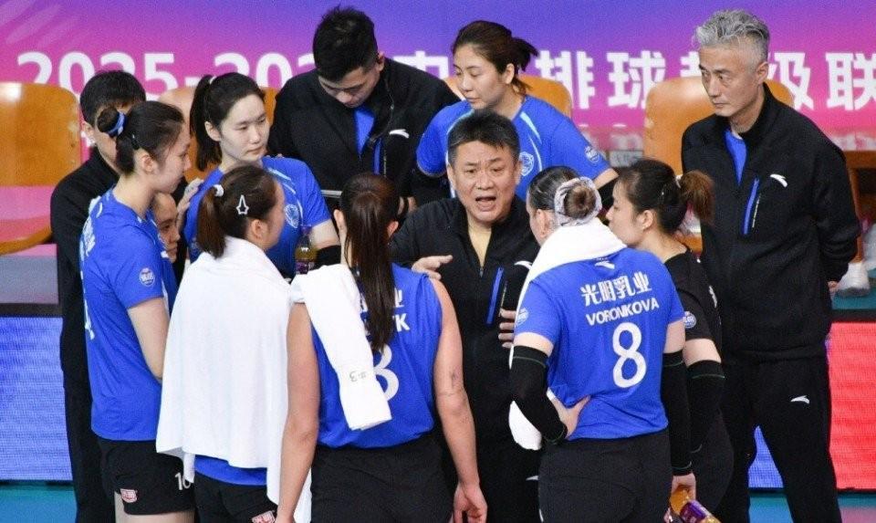 壹号娱乐官网-上海女排3-0击败江苏女排，时隔25年再夺女排超级联赛冠军